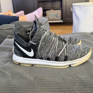 Nike KD’s Black and White Knit Sneakers